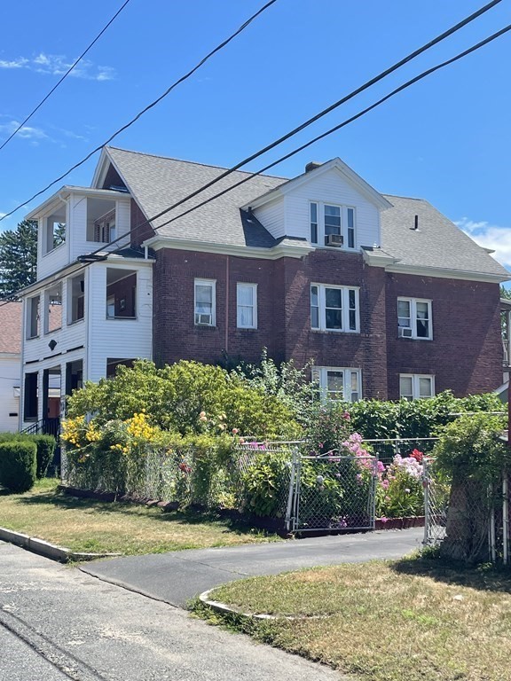 233-235 Centre Street Springfield, MA 01151 - Photo 2 of 4 Gallery Image 2