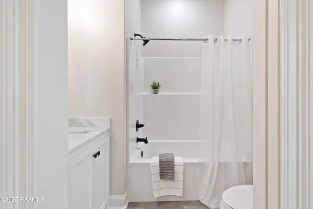 $499,900 | 302 Alexander Palm Avenue, Youngsville, LA 70592