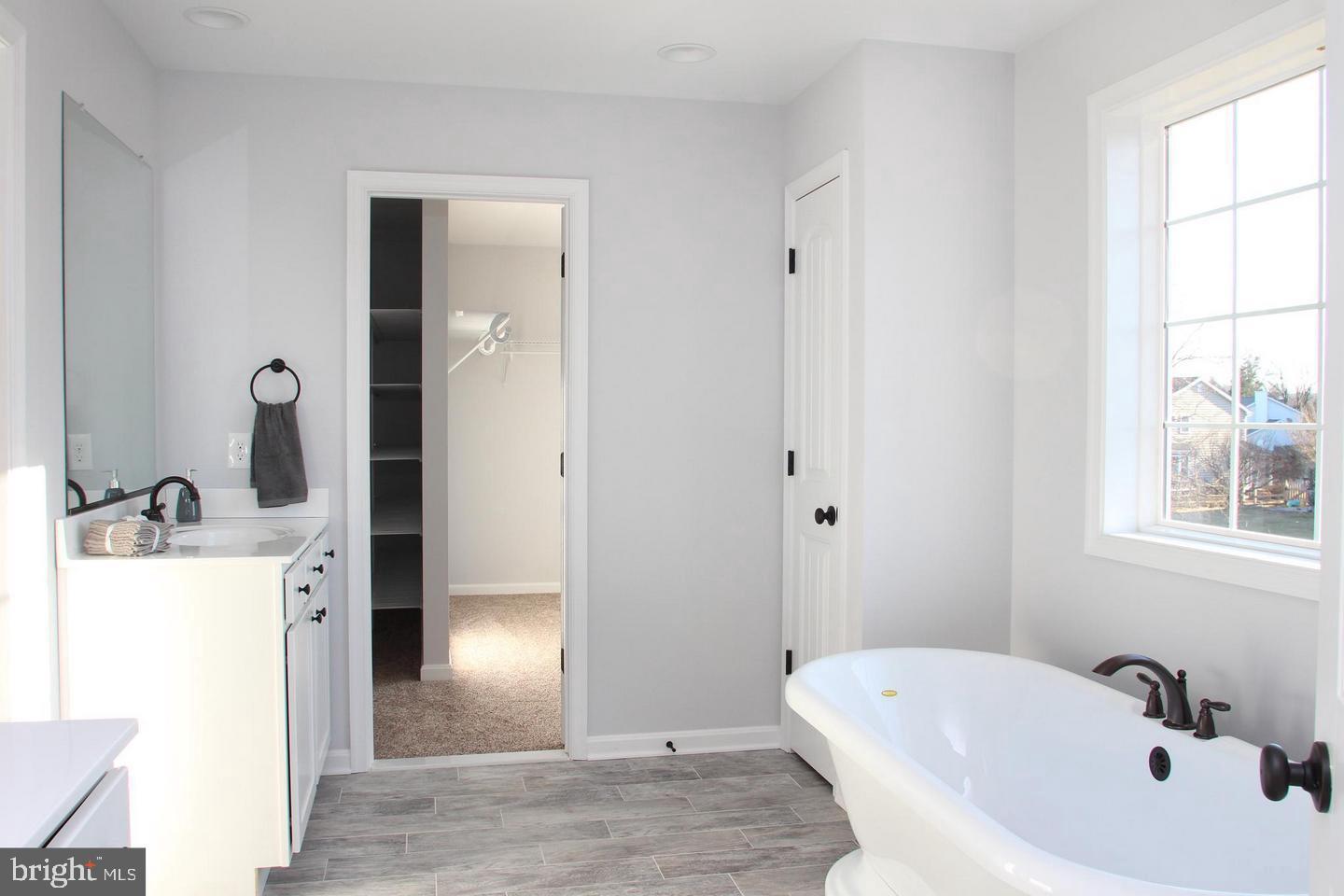 2817 Fallston Road Fallston, MD 21047 - Photo 18 of 25 Primary bathroom with soaking tub