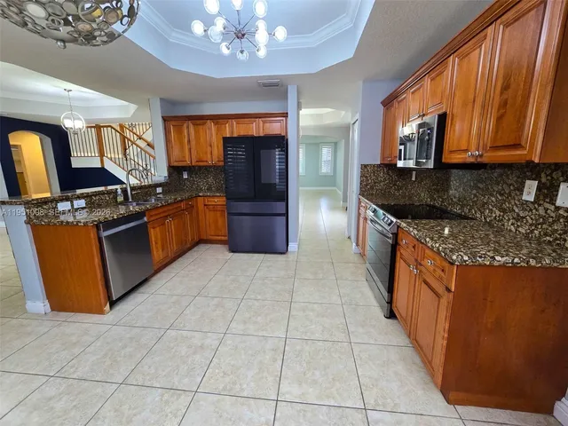 $914,999 | 15281 Southwest 26th Terrace, Miami, FL 33185