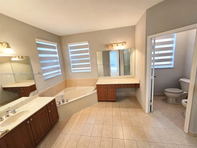 $914,999 | 15281 Southwest 26th Terrace, Miami, FL 33185