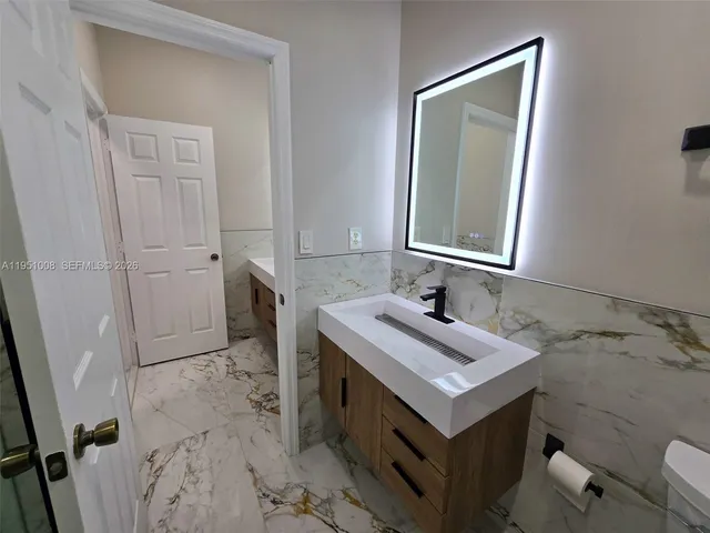 $914,999 | 15281 Southwest 26th Terrace, Miami, FL 33185