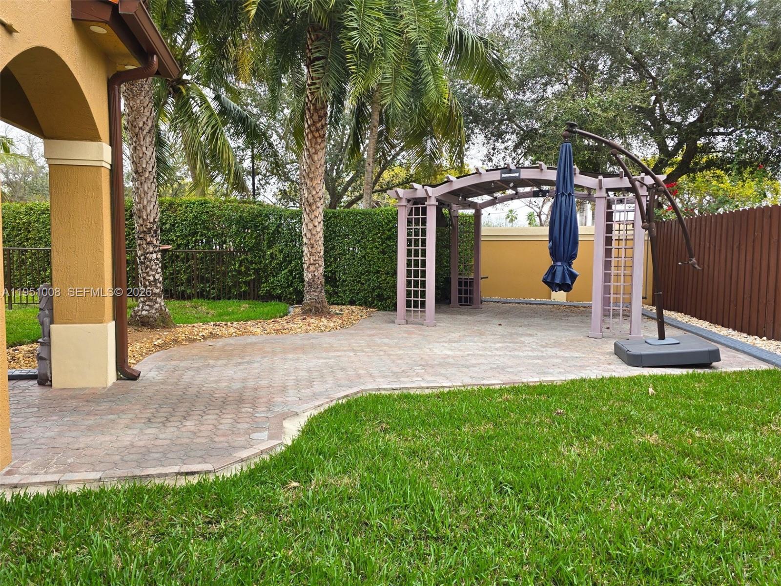 15281 Southwest 26th Terrace Miami, FL 33185 - Photo 34 of 40