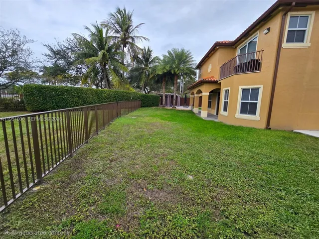 $914,999 | 15281 Southwest 26th Terrace, Miami, FL 33185