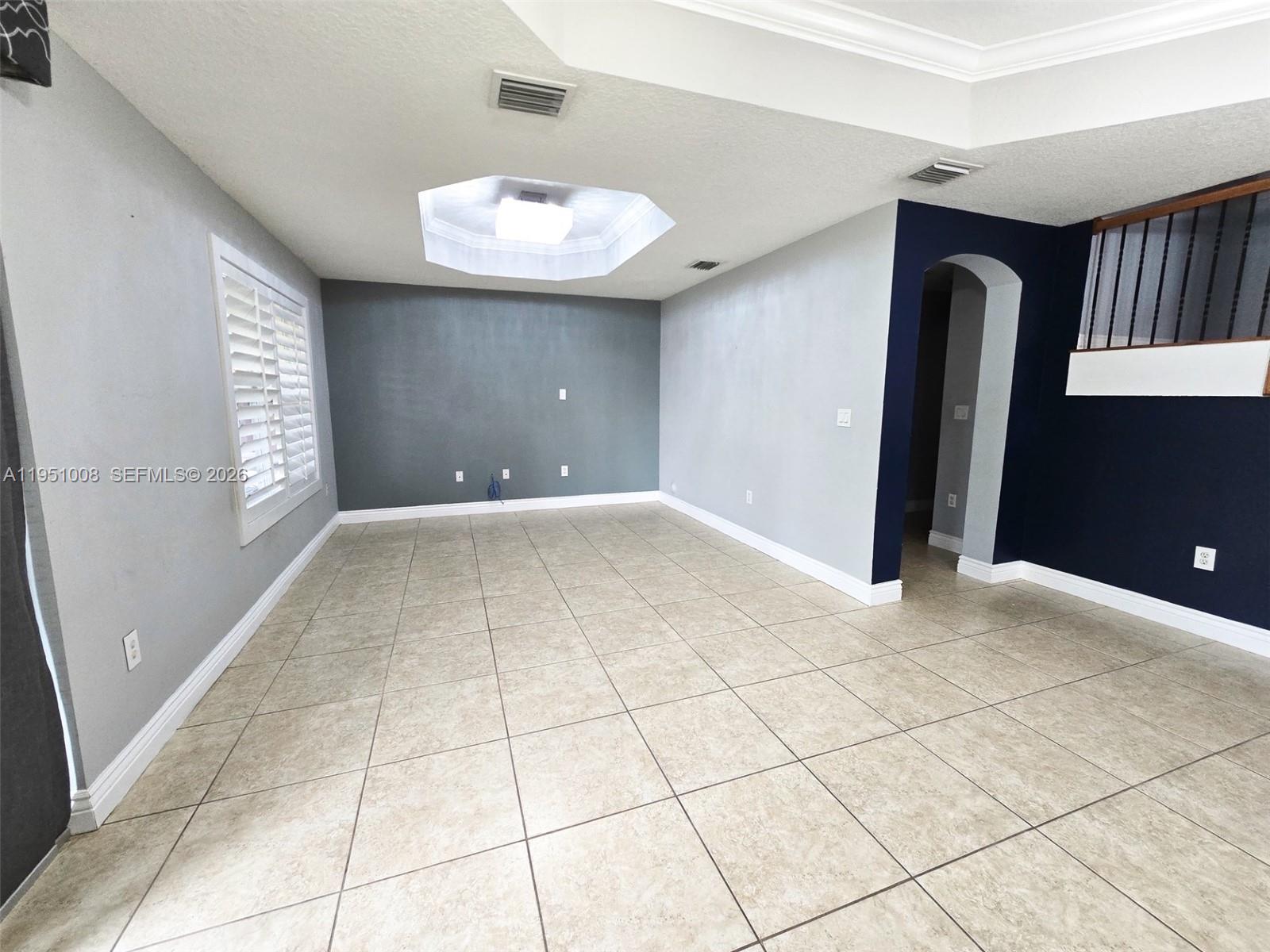 15281 Southwest 26th Terrace Miami, FL 33185 - Photo 7 of 40