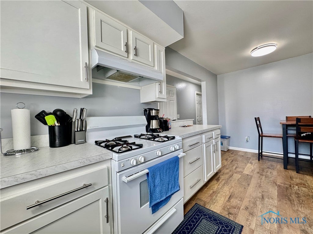 1912 Fairfax Road Toledo, OH 43613 - Photo 8 of 21 Gallery Image 8