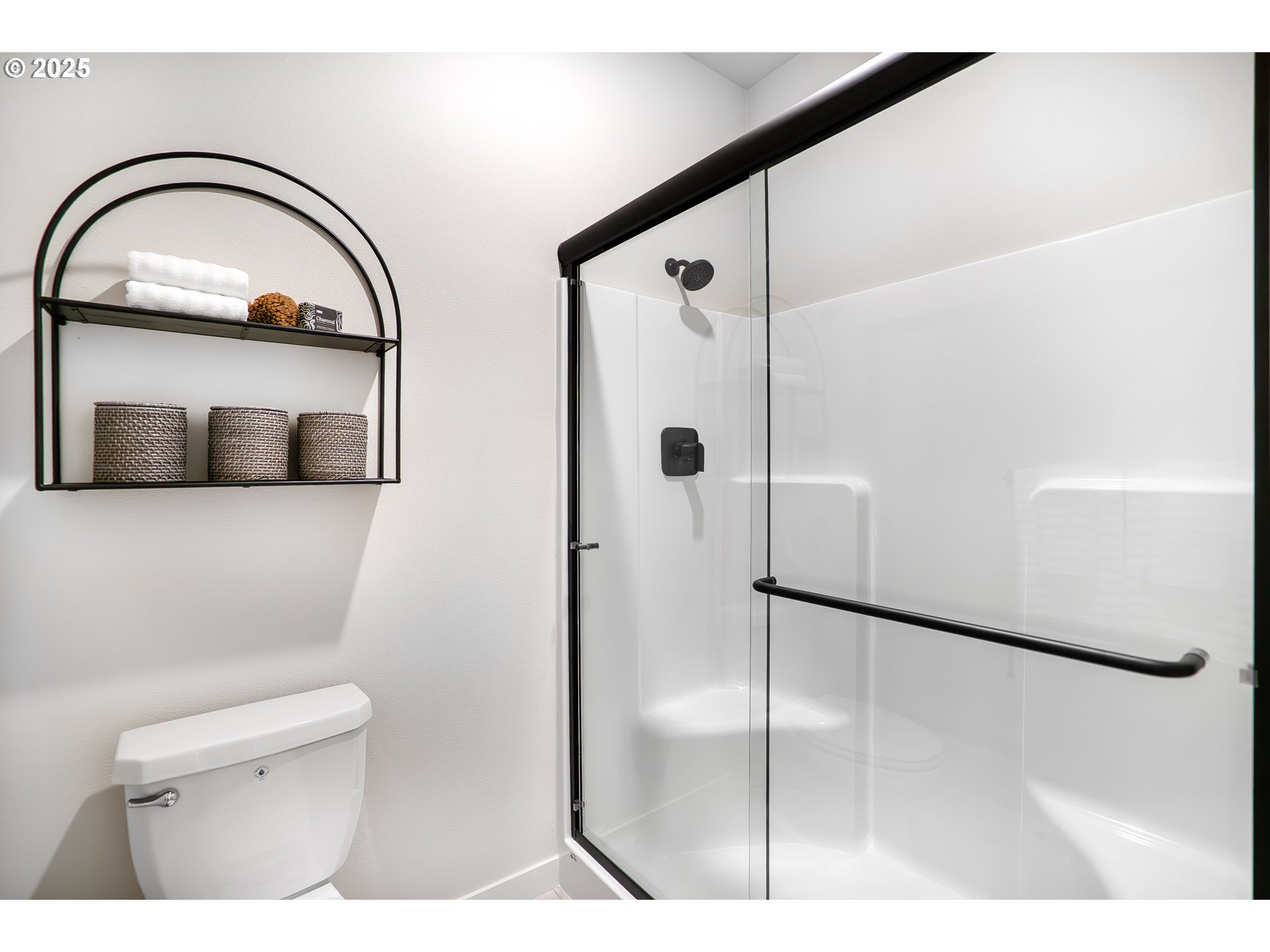 5562 North 88th Avenue Camas, WA 98607 - Photo 42 of 48 a bathroom with a toilet sink and shower