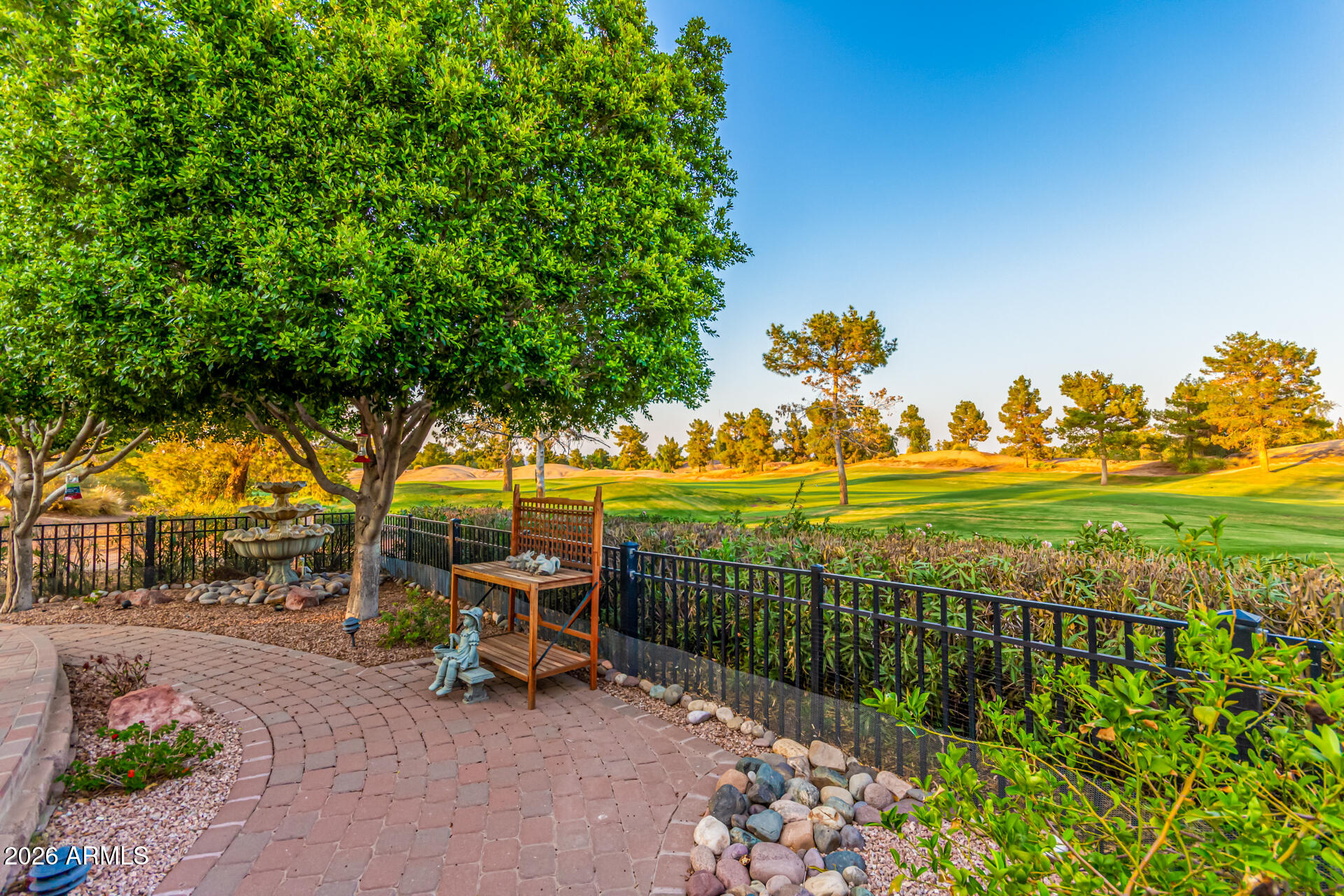 3341 East Fremont Road Phoenix, AZ 85042 - Photo 40 of 40 a view of a park with iron fence