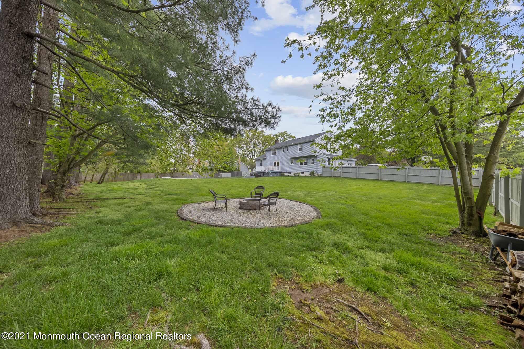 771 Middletown-Lincroft Road, Unit R Middletown, NJ 07748 - Photo 11 of 50 11