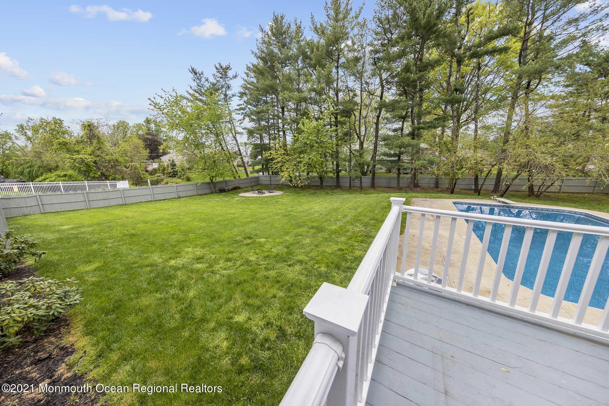 771 Middletown-Lincroft Road, Unit R Middletown, NJ 07748 - Photo 13 of 50 13