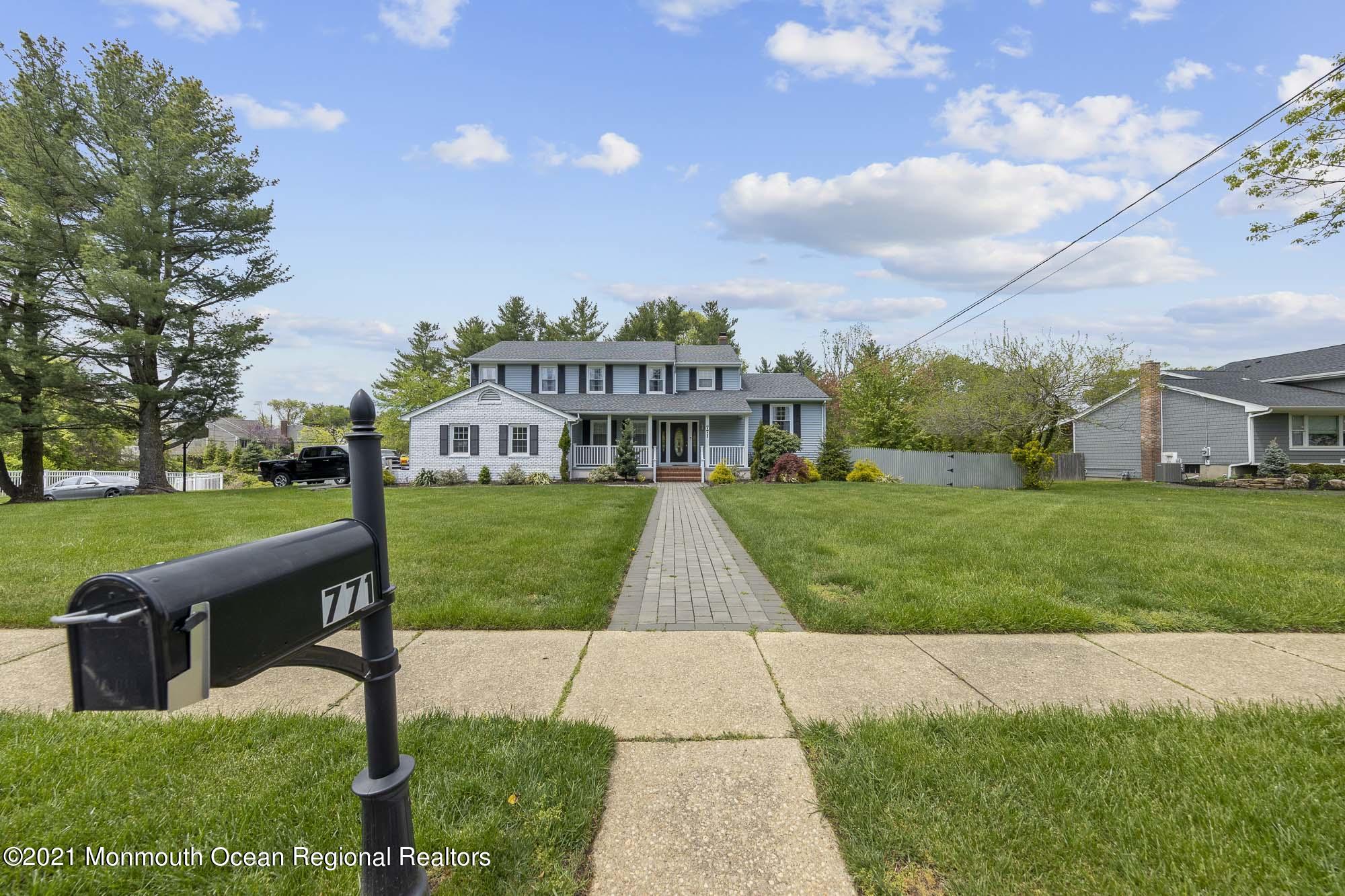 771 Middletown-Lincroft Road, Unit R Middletown, NJ 07748 - Photo 3 of 50 3