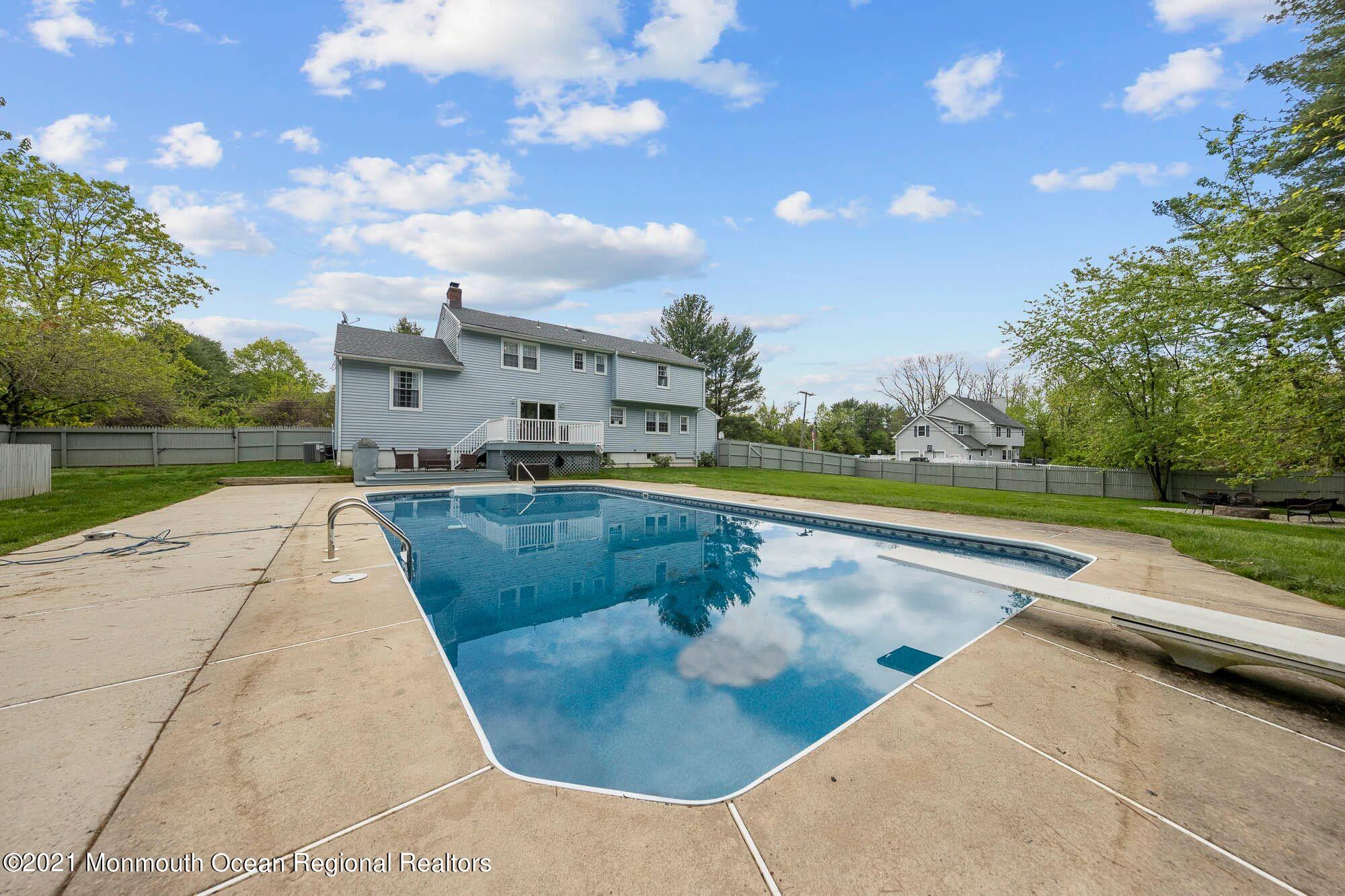 771 Middletown-Lincroft Road, Unit R Middletown, NJ 07748 - Photo 49 of 50 51