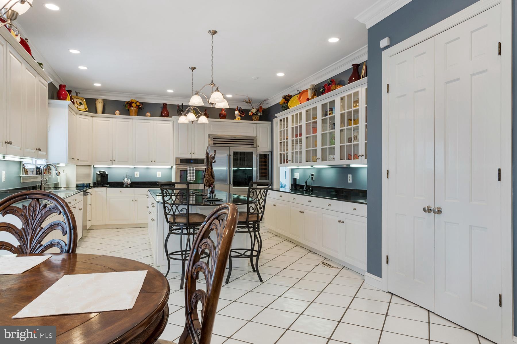 3057 Rundelac Road Annapolis, MD 21403 - Photo 21 of 61 Kitchen with informal dining space