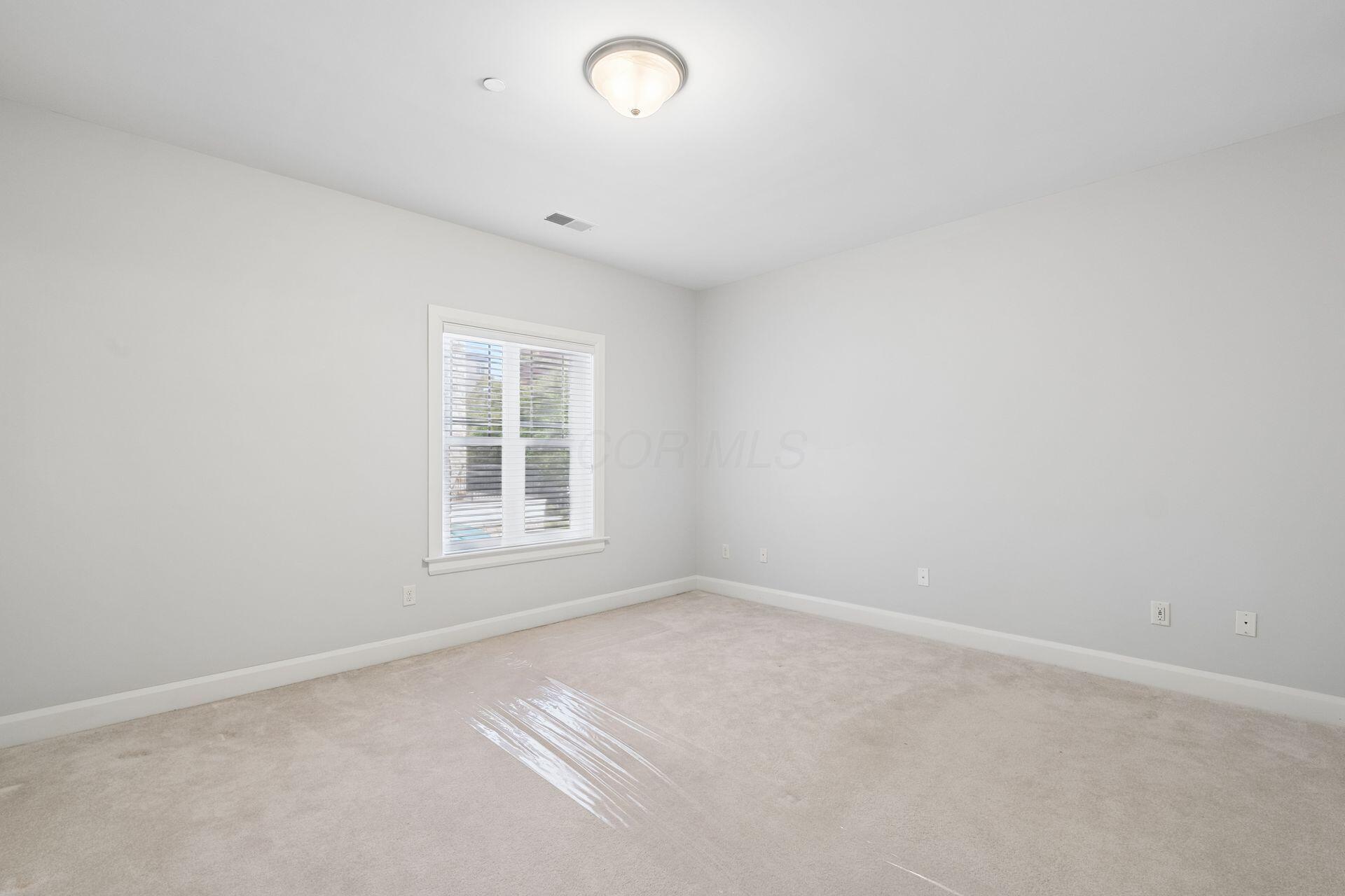 3175 Tremont Road, Unit 206 Columbus, OH 43221 - Photo 29 of 55 Bedroom #2 - 14'0" x 13'0"