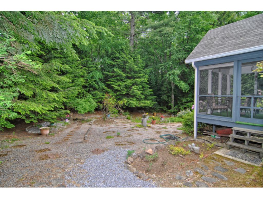 11 Elder Williams Road Bedford, NH 03110 - Photo 24 of 27 Gallery Image 24