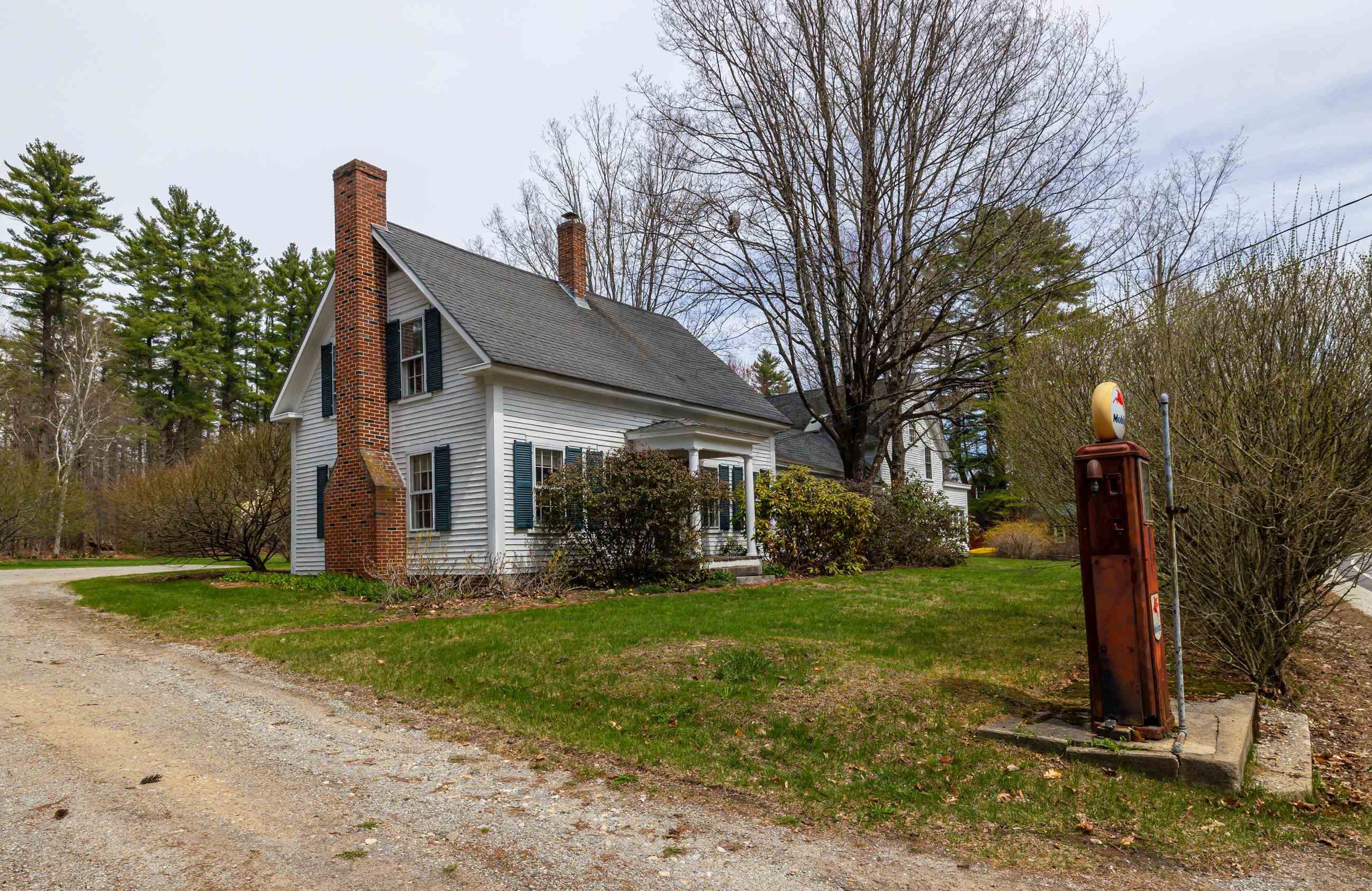 114 Hopkinton Road Concord, NH 03301 - Photo 3 of 58