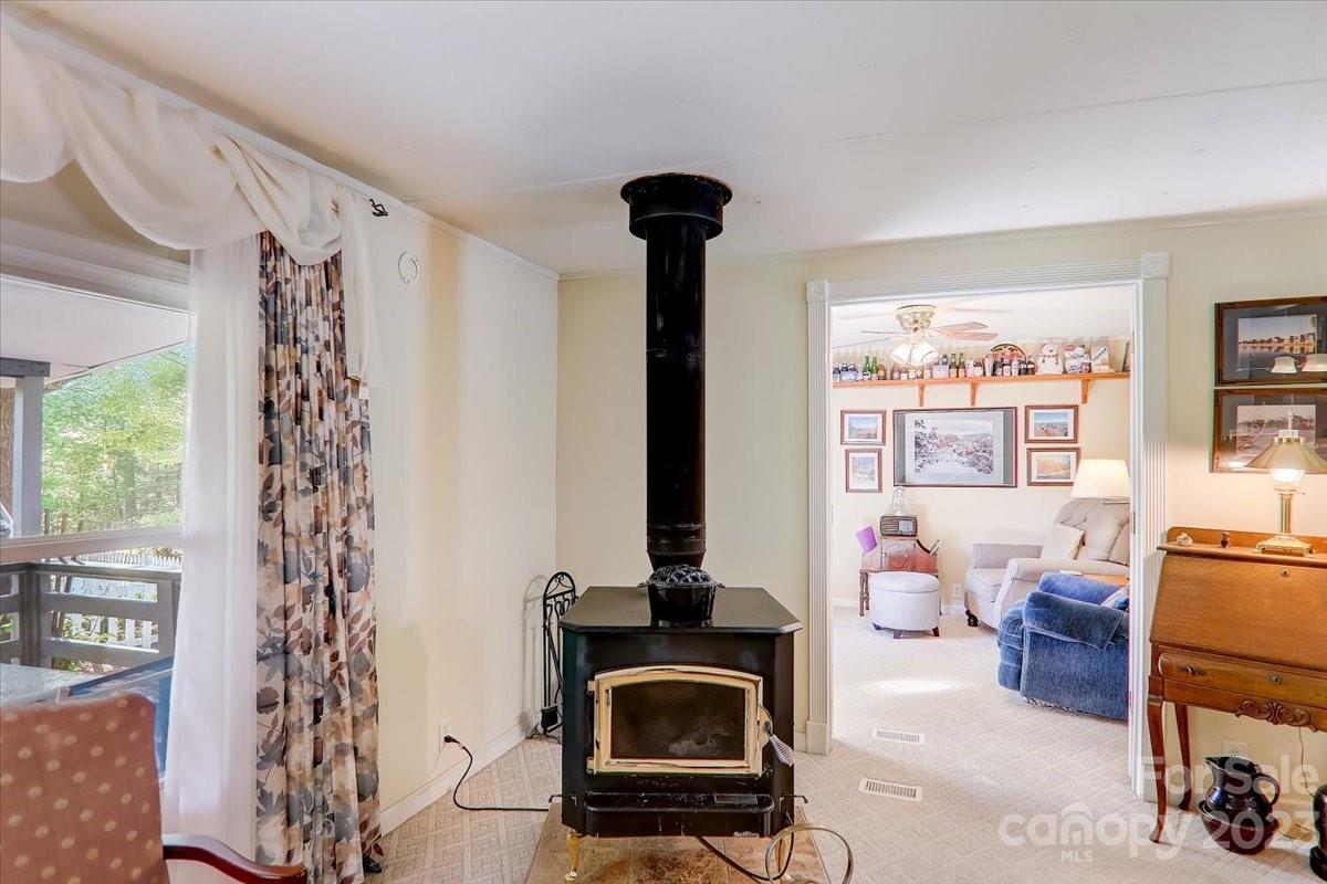 626 Flynn Branch Road Marshall, NC 28753 - Photo 12 of 41 Gallery Image 12