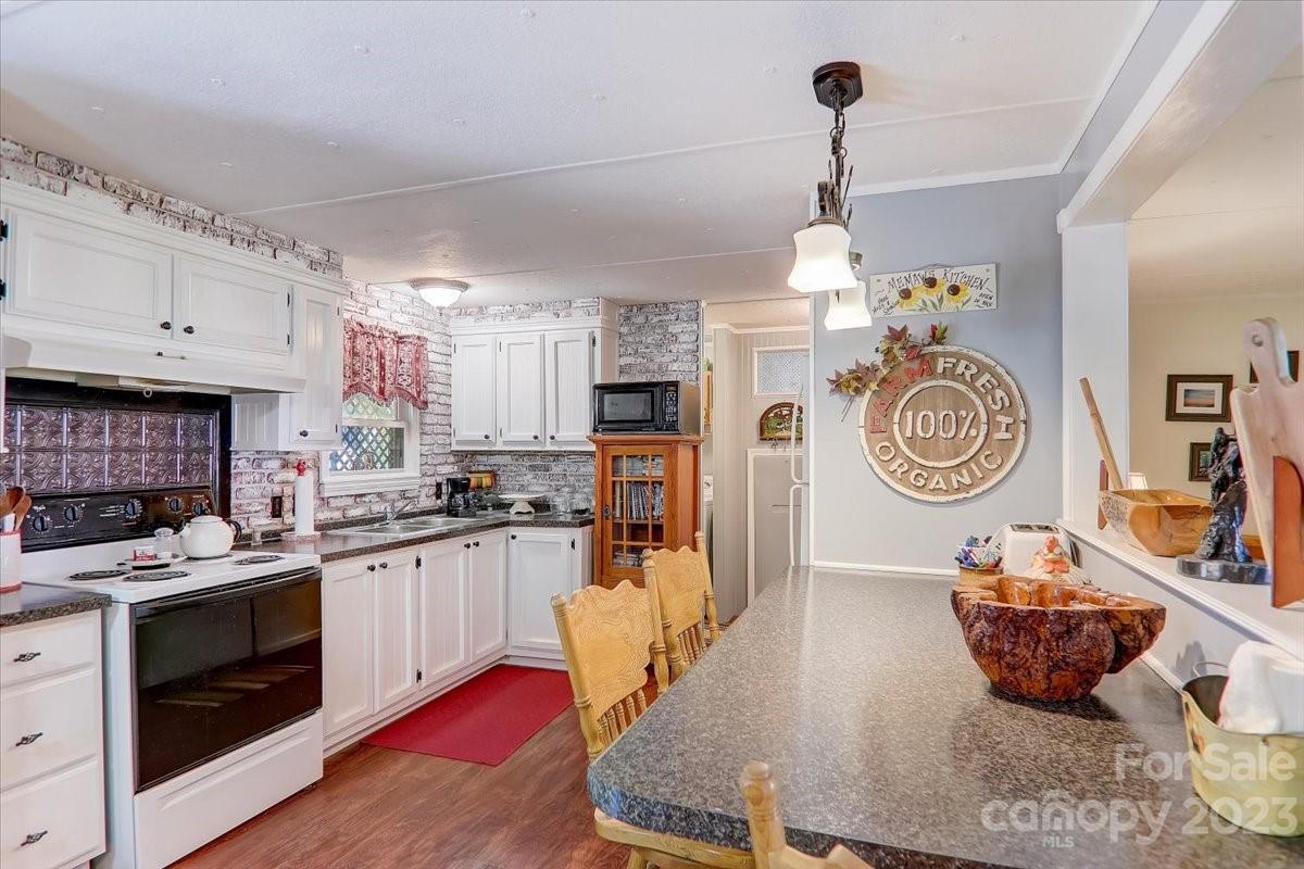 626 Flynn Branch Road Marshall, NC 28753 - Photo 18 of 41 Gallery Image 18