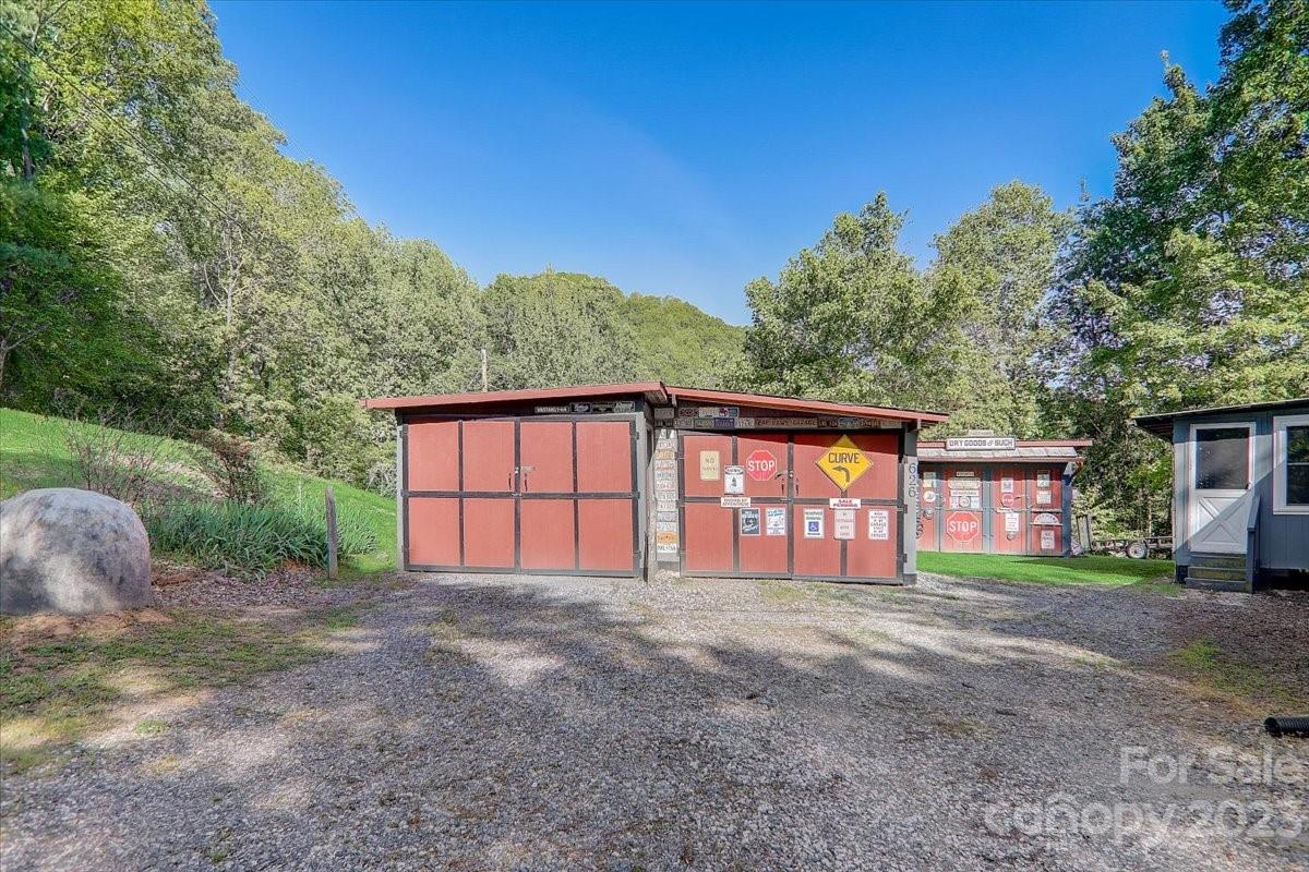 626 Flynn Branch Road Marshall, NC 28753 - Photo 31 of 41 Gallery Image 31