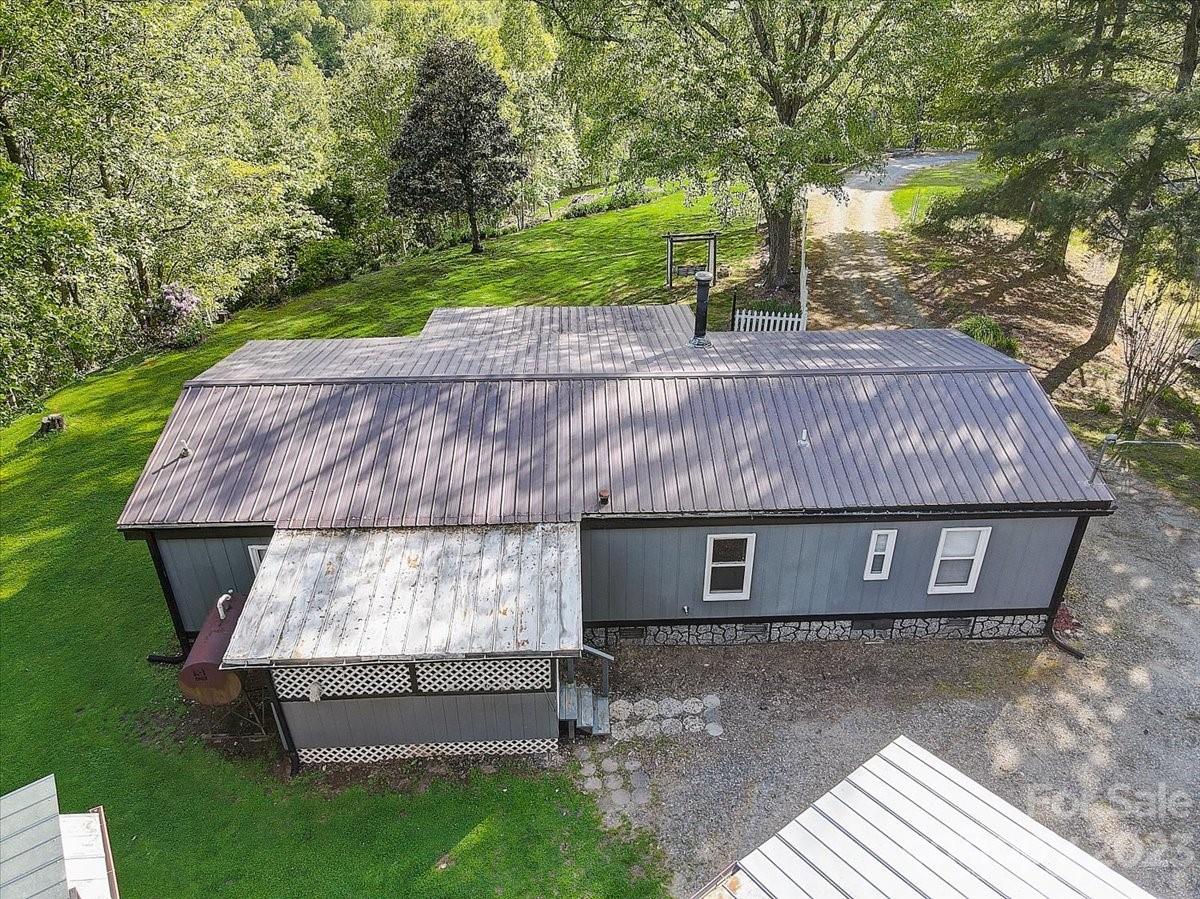 626 Flynn Branch Road Marshall, NC 28753 - Photo 39 of 41 Gallery Image 39