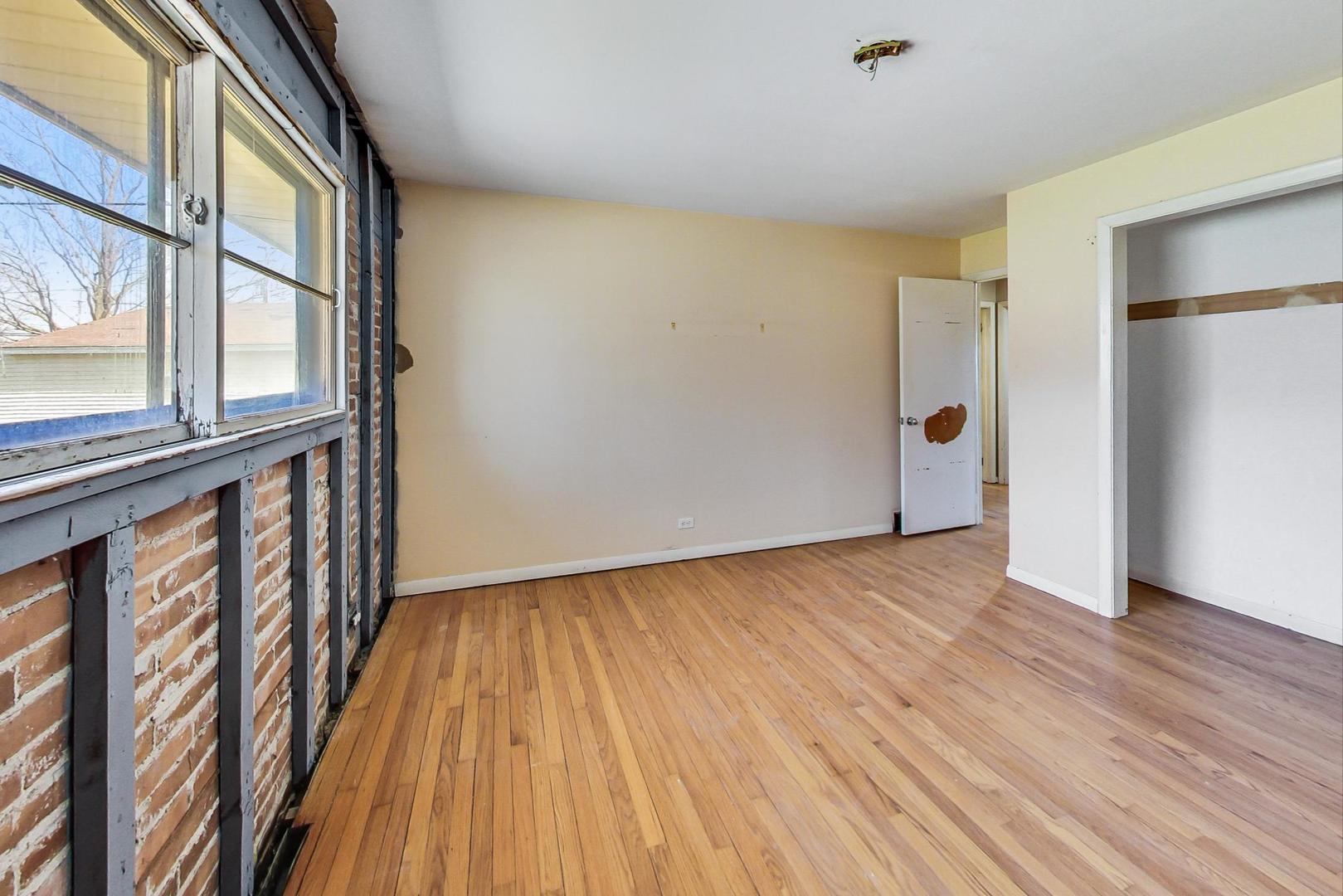 1S526 Nimitz Road Oakbrook Terrace, IL 60181 - Photo 15 of 43