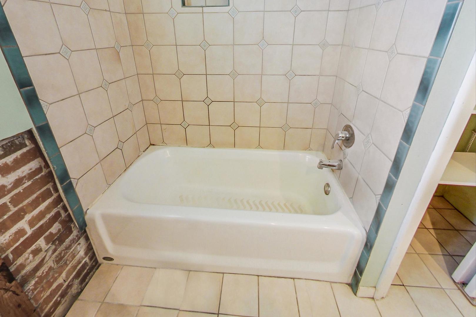 1S526 Nimitz Road Oakbrook Terrace, IL 60181 - Photo 24 of 43