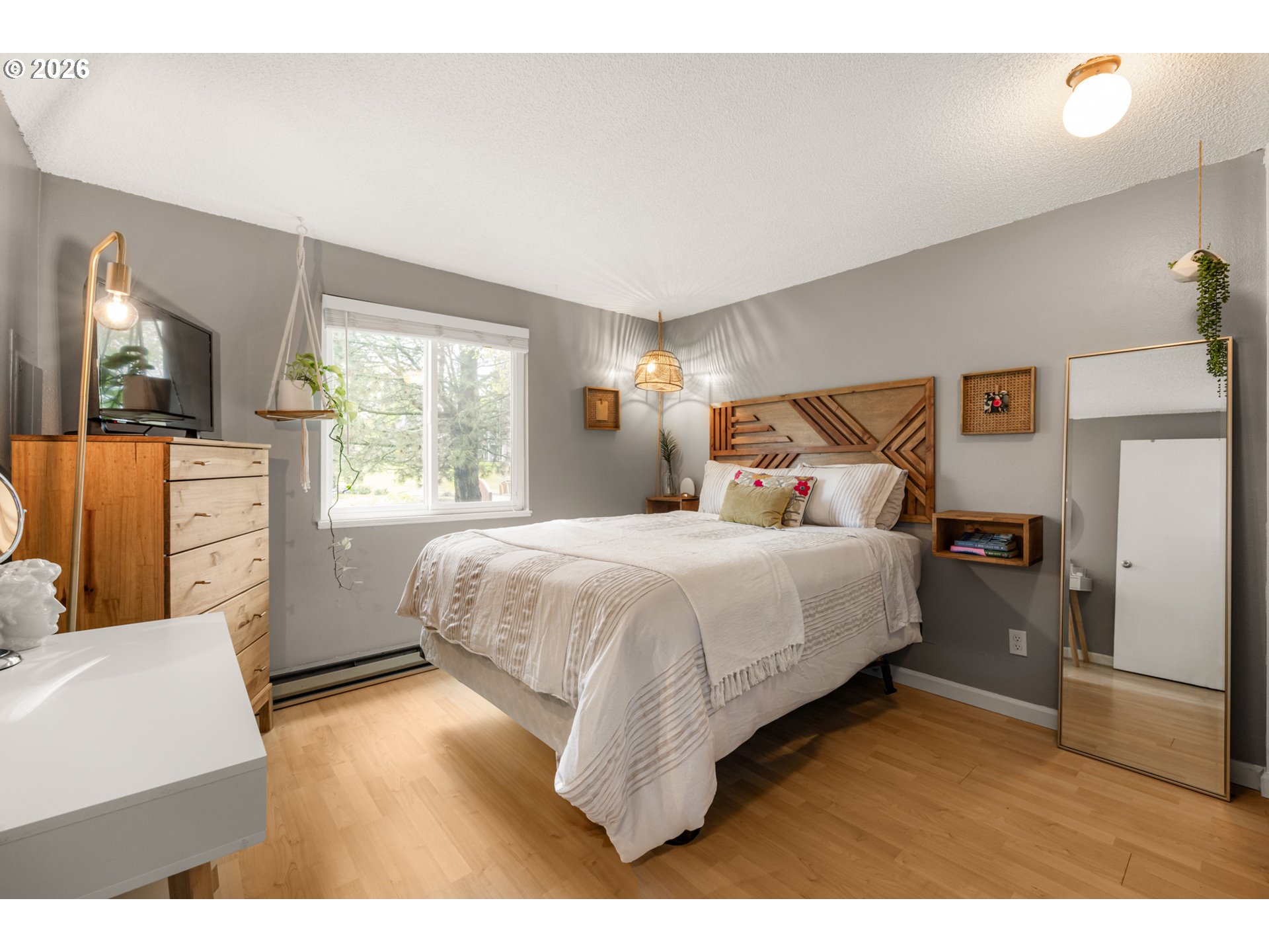 12608 Northwest Barnes Road, Unit 4 Portland, OR 97229 - Photo 15 of 37 Gallery Image 15