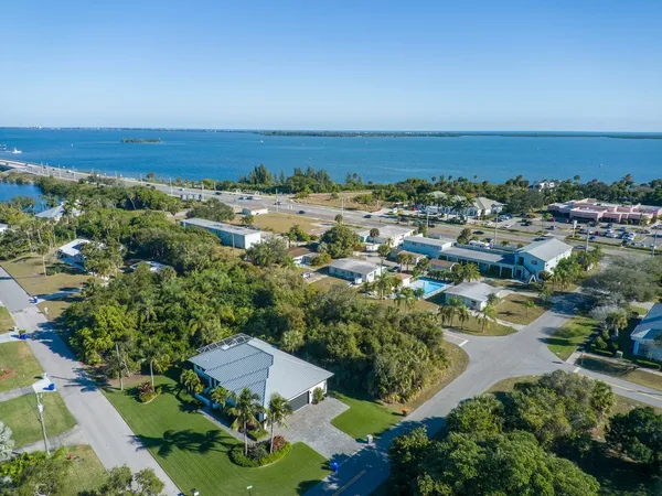 an aerial view of multiple house