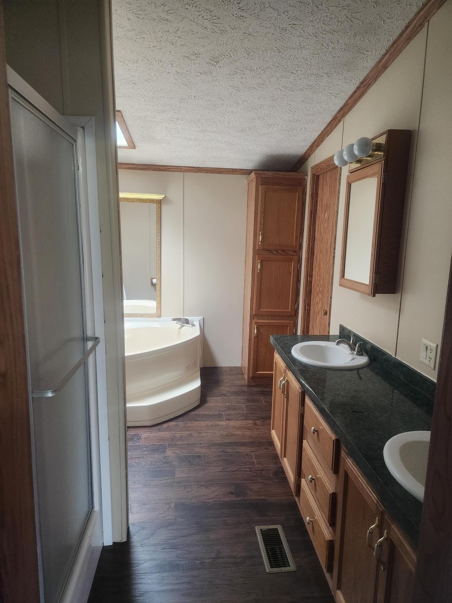 288 West 18th Street Cochrane, WI 54622 - Photo 9 of 24