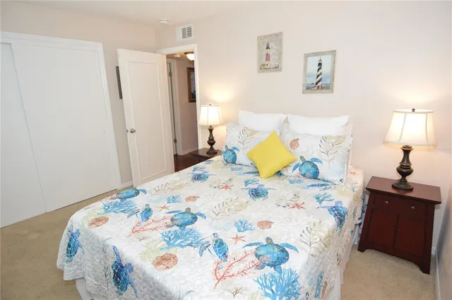 $2,500 | 213 Sea Horse Drive Southeast, Unit B(FURNISHED), St. Petersburg, FL 33705