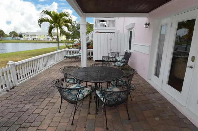 $2,500 | 213 Sea Horse Drive Southeast, Unit B(FURNISHED), St. Petersburg, FL 33705