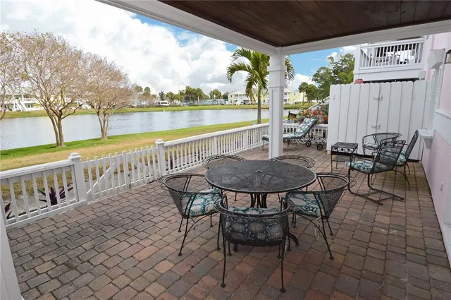 $2,500 | 213 Sea Horse Drive Southeast, Unit B(FURNISHED), St. Petersburg, FL 33705