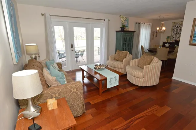 $2,500 | 213 Sea Horse Drive Southeast, Unit B(FURNISHED), St. Petersburg, FL 33705