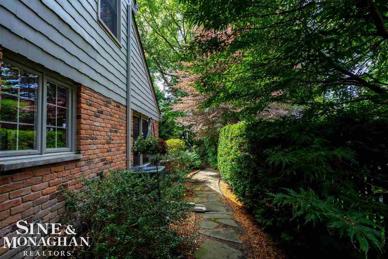 233 Merriweather Road Grosse Pointe Farms, MI 48236 - Photo 66 of 79
