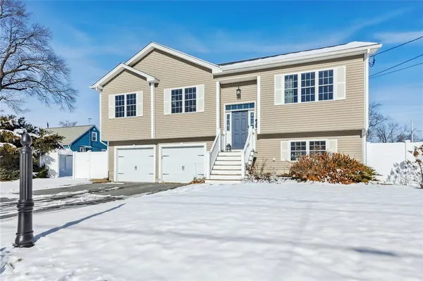 $525,000 | 55 Dixie Avenue, Warwick, RI 02889