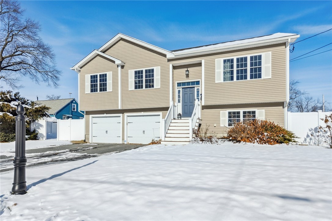 55 Dixie Avenue Warwick, RI 02889 - Photo 1 of 25