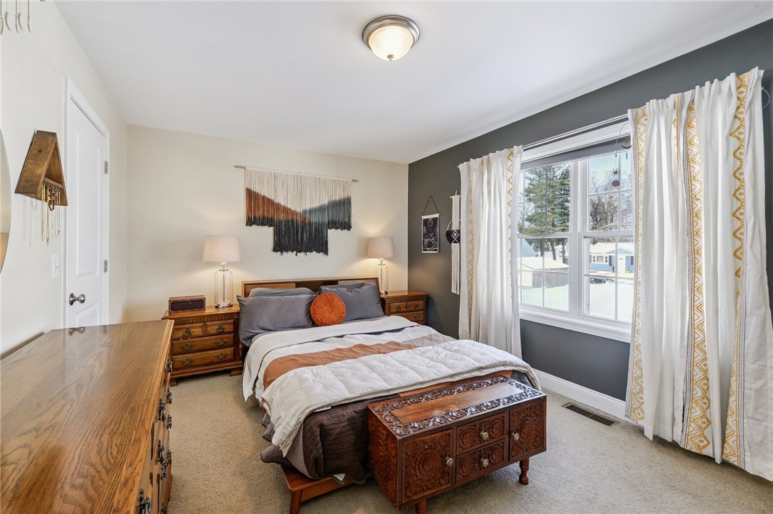 55 Dixie Avenue Warwick, RI 02889 - Photo 20 of 25