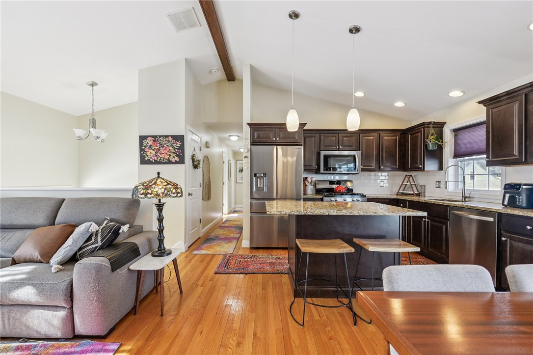 55 Dixie Avenue Warwick, RI 02889 - Photo 7 of 25