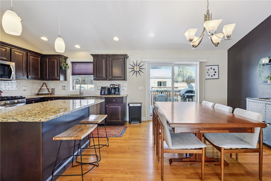 55 Dixie Avenue Warwick, RI 02889 - Photo 9 of 25