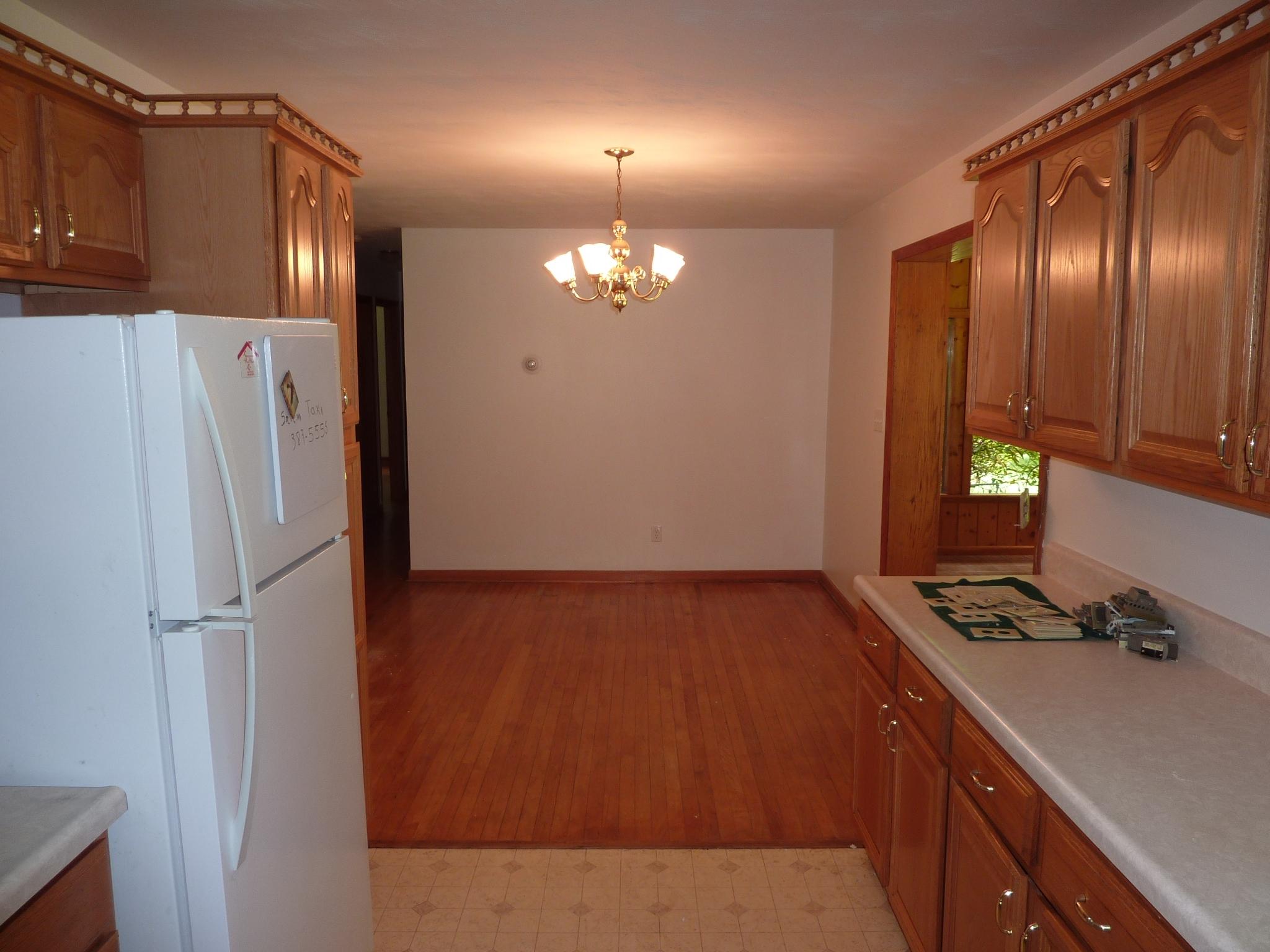 767 Givens Tyler Road Salem, VA 24153 - Photo 7 of 17 Kitchen