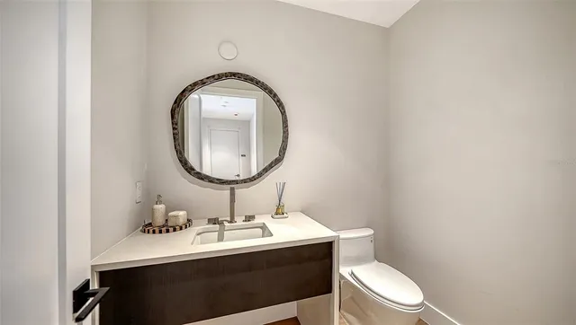 $5,100,000 | 253 Golden Gate Point, Unit 701, Sarasota, FL 34236