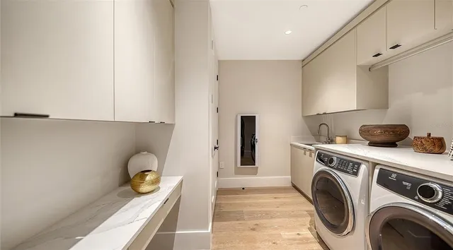 $5,100,000 | 253 Golden Gate Point, Unit 701, Sarasota, FL 34236