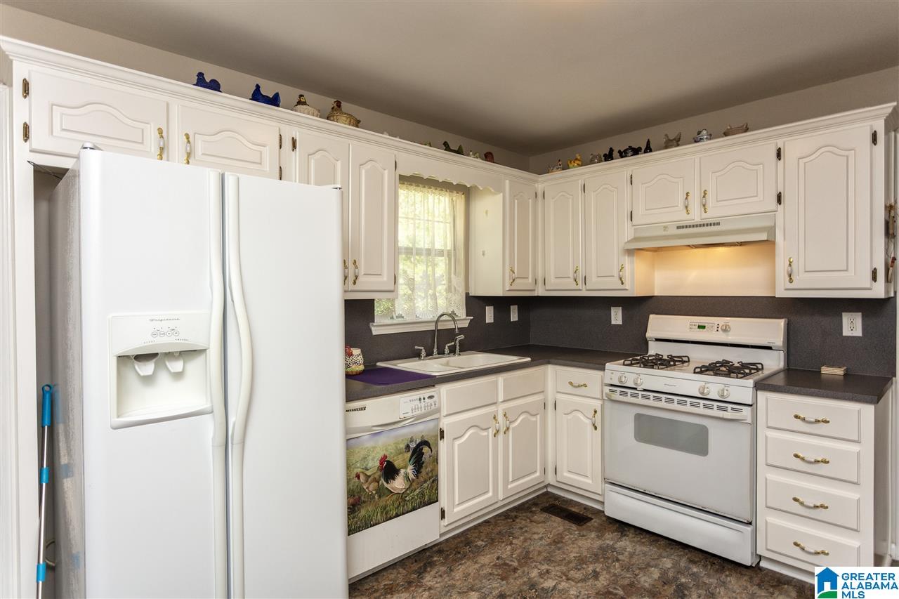 9324 Silley Dean Road Pinson, AL 35126 - Photo 12 of 31