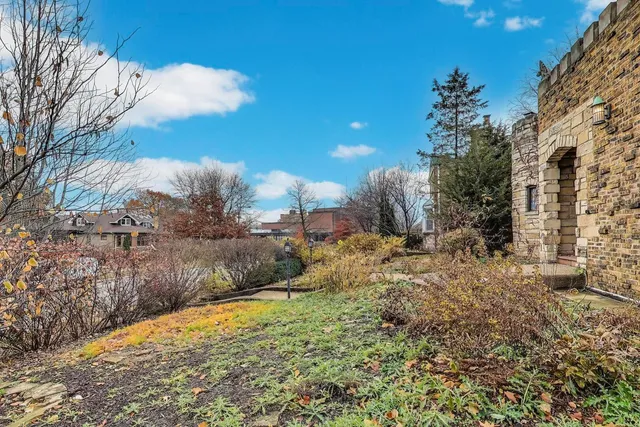 $550,000 | 1115 North Ridgeland Avenue, Oak Park, IL 60302