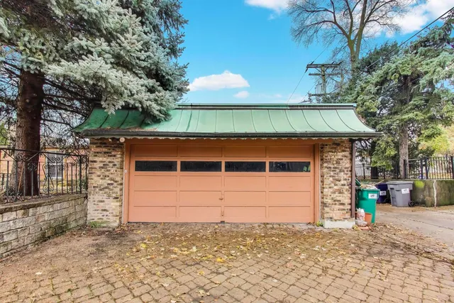 $550,000 | 1115 North Ridgeland Avenue, Oak Park, IL 60302