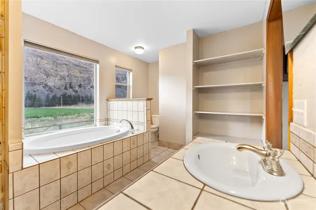 $520,000 | 18 Chukar Lane, Riverside, WA 98849