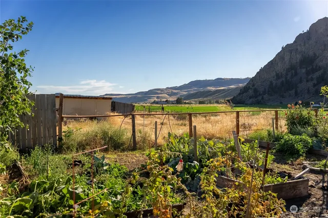 $520,000 | 18 Chukar Lane, Riverside, WA 98849