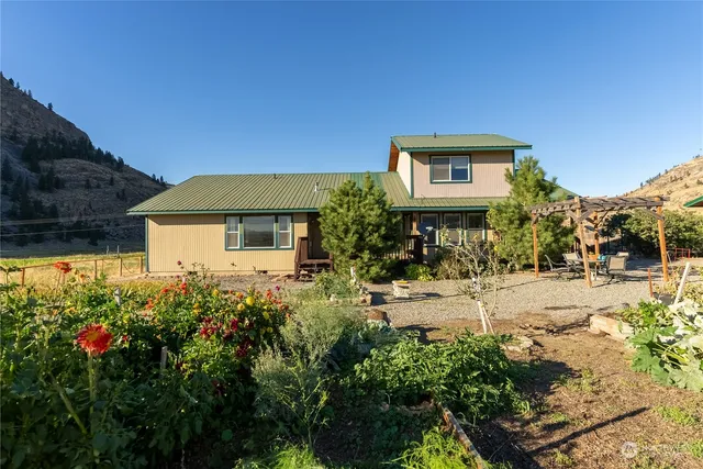 $520,000 | 18 Chukar Lane, Riverside, WA 98849