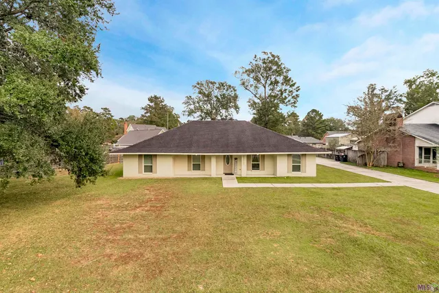 $320,000 | 6410 Tarorra Drive, Greenwell Springs, LA 70739
