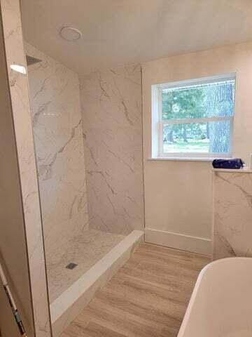 2838 Bay Grove Road Freeport, FL 32439 - Photo 39 of 52 master shower